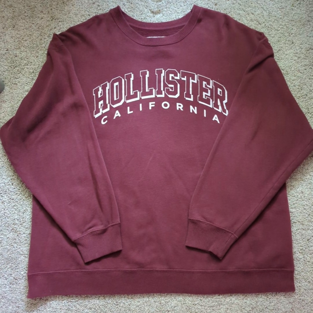 burgundy Hollister sweatshirt